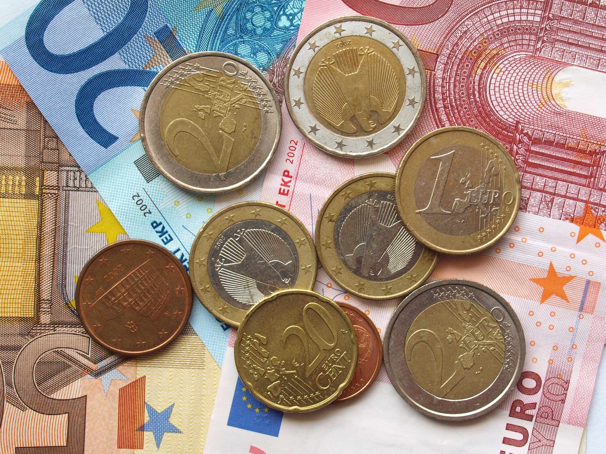Freelance : 7 astuces pour payer moins d’impôts en 2025