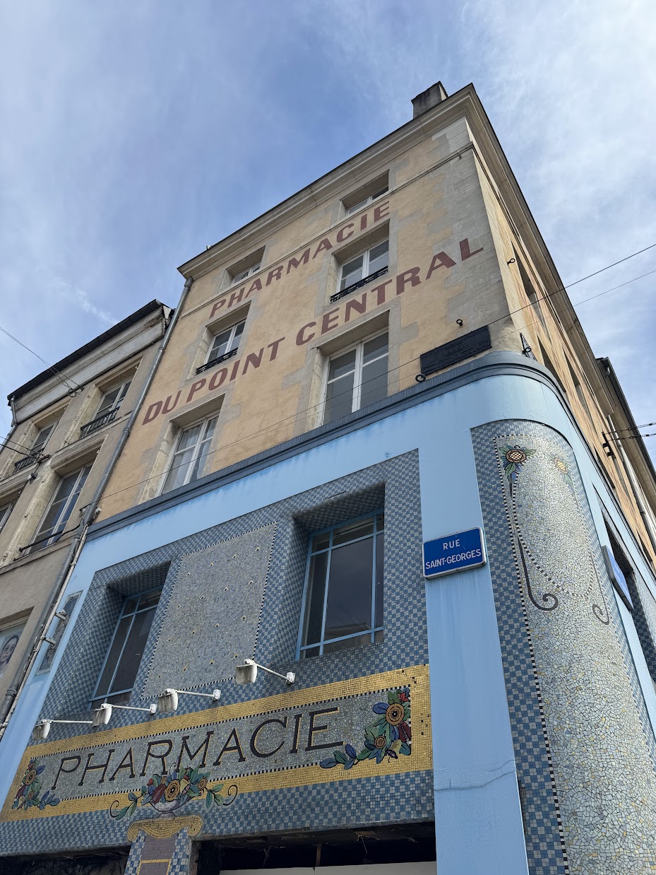 Business plan pharmacie construit avec un expert-comptable spécialisé en officine — ComptaCool